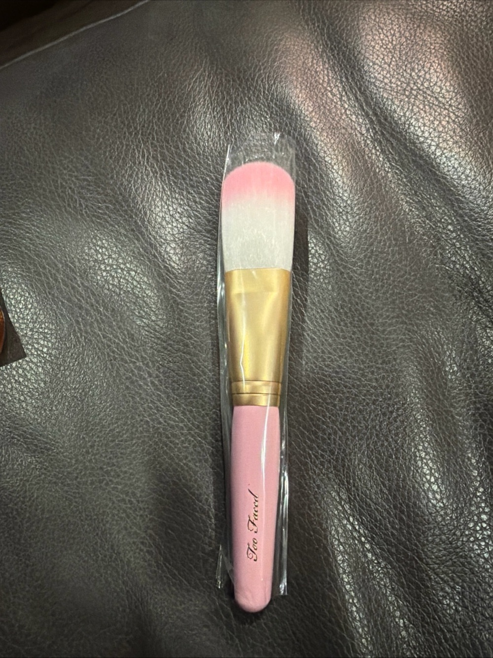 Too Faced Pink and Gold Flatbuki Brush